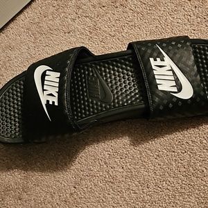 Nike slides